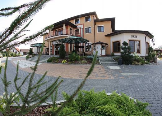 Hotel*** Ambasada